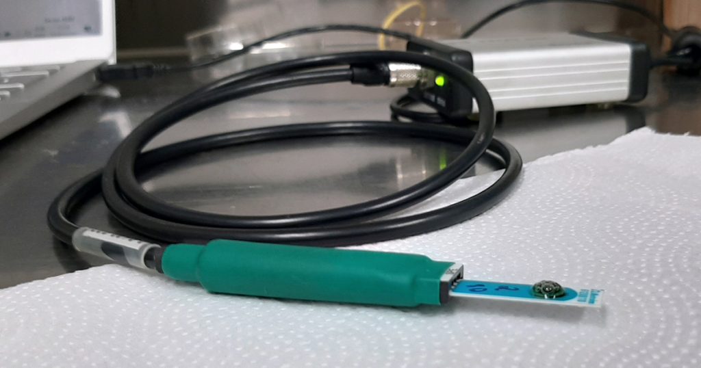 Sensor porttil criado por brasileiros detecta coronavrus na hora