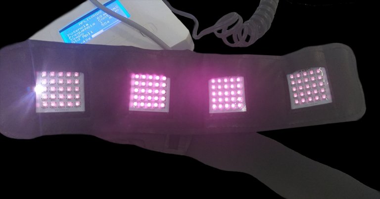 Terapia com LEDs reduz dor em pacientes com artrite no joelho