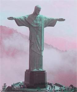 Cristo Rosa chama ateno para combate ao cncer de mama